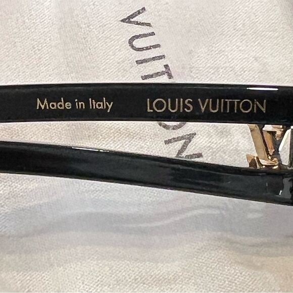 LOUIS VUITTON 
Sunglasses Z0453 Black - Picture 4 of 8